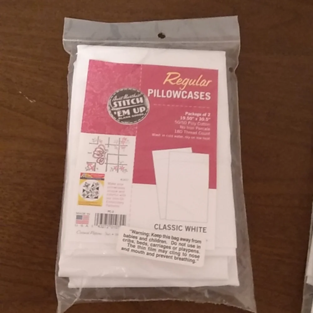Aunt Martha's Pillowcase Pair - Standard 20